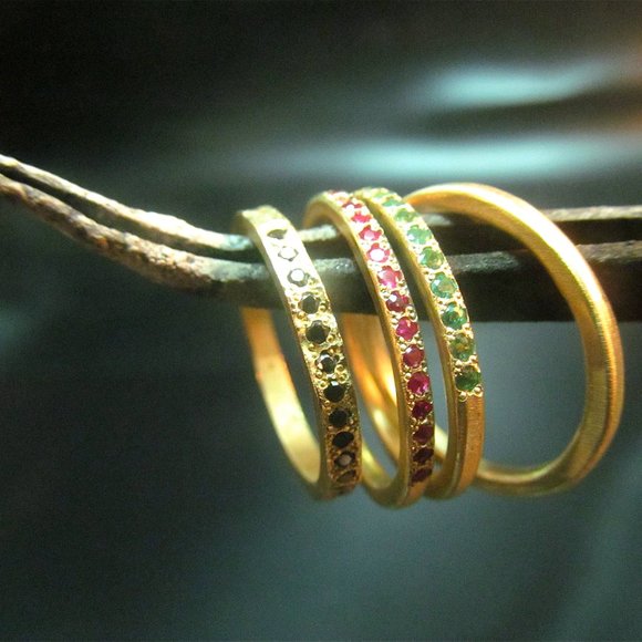 Ruby ring. 14K yellow gold ring set with 15 Ruby. - Picture 3 of 15